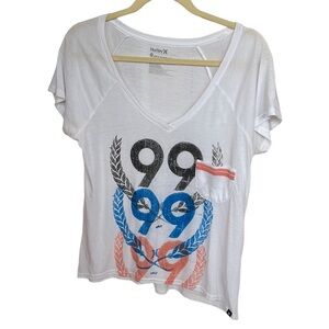 Hurley, women’s medium relaxed fit graphic T shirt